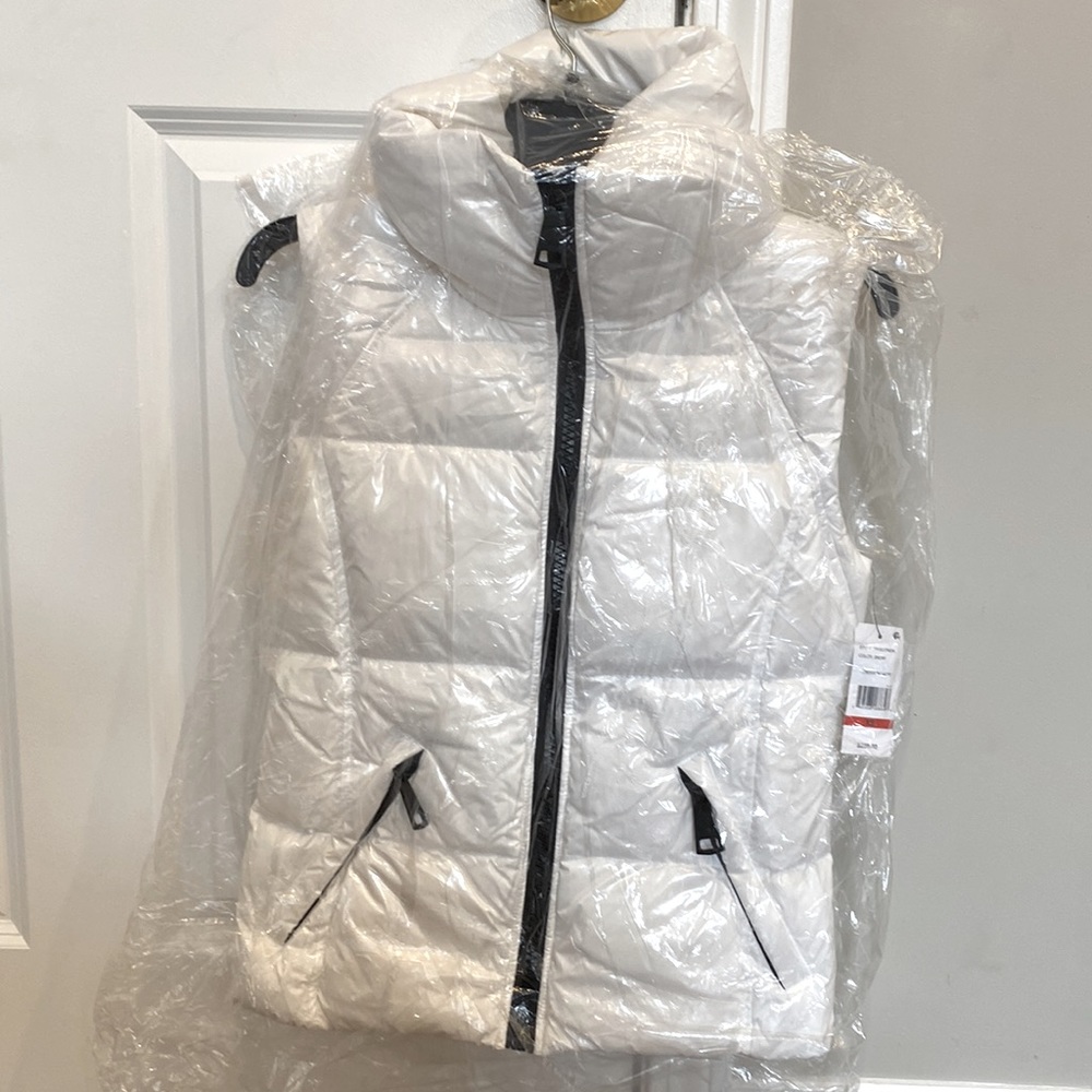 Sam. Freedom Puffer Vest